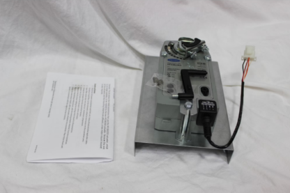 Factory Authorized Parts - Carrier 48EJ680007  Economizer Actuator Kit - Image 2